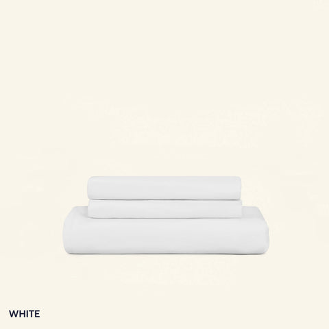 The Slumber Cloud Essential Sheet Set made with temperature regulation technology in white